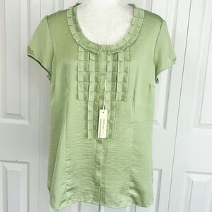 NWT Van Heusen Light Green Pleated Ruffle Cap Sleeve Blouse Large